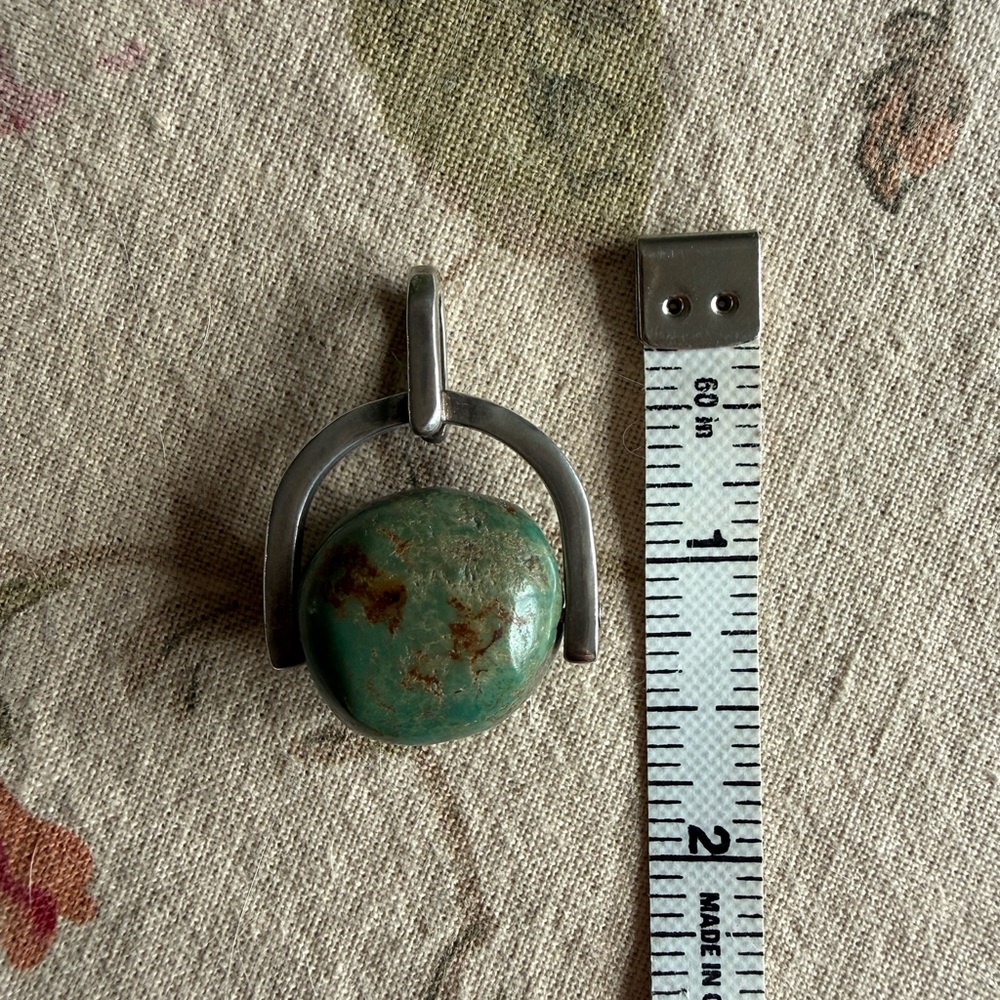Turquoise Stone Pendant - Picture 4 of 4